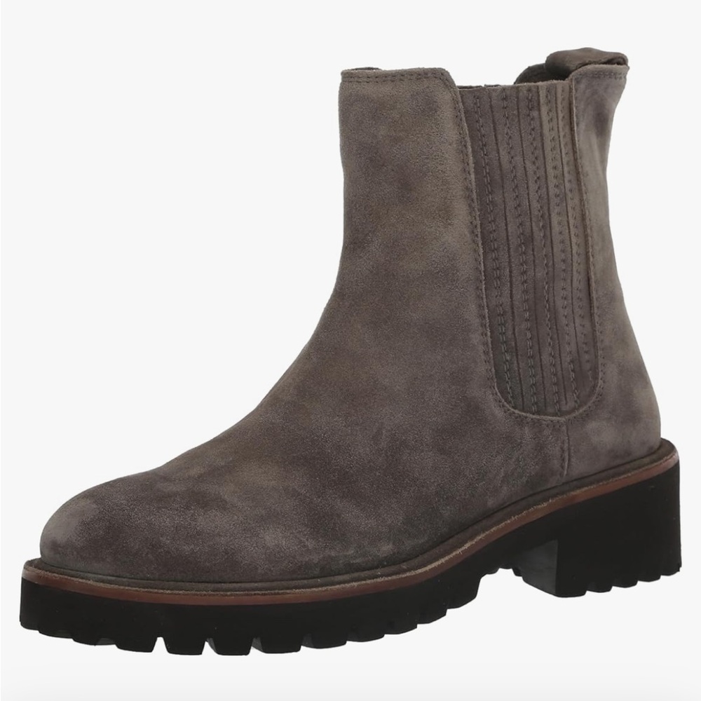NEW Seychelles Women's Cashew Chelsea Boot Size 8 US Neutral Taupe Shoes